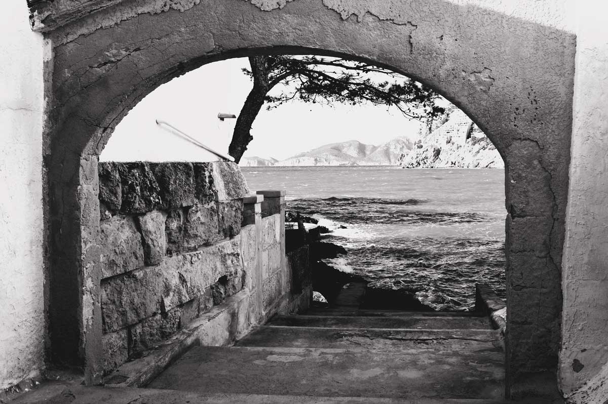 La Mola Arch | Photo Art